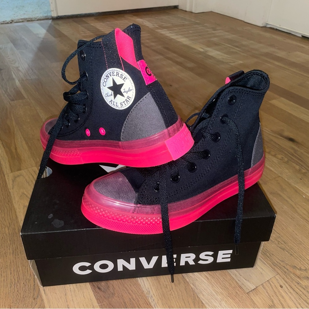 Converse High-Top - Black and Neon Pink      Kids 4, women’s 6 BRAND NEW